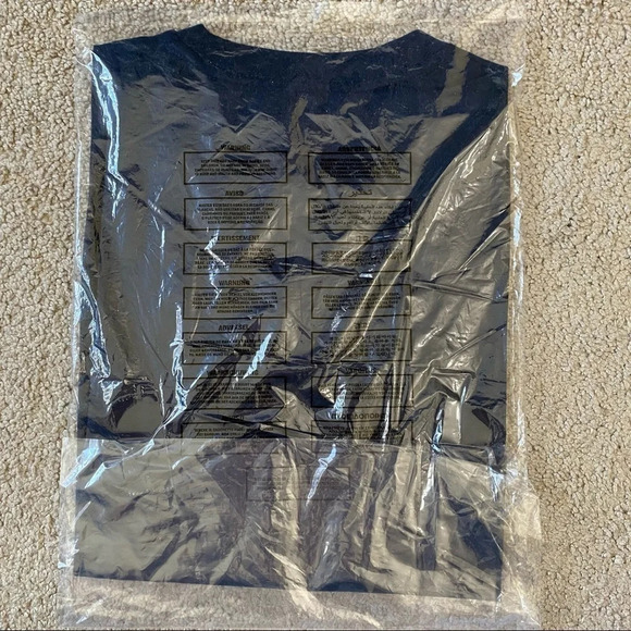 NWT Abercrombie Kids Big Logo T Shirt Short sleeve - Picture 3 of 4
